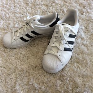 NWOT Adidas Superstar Sneakers, size 6.5
