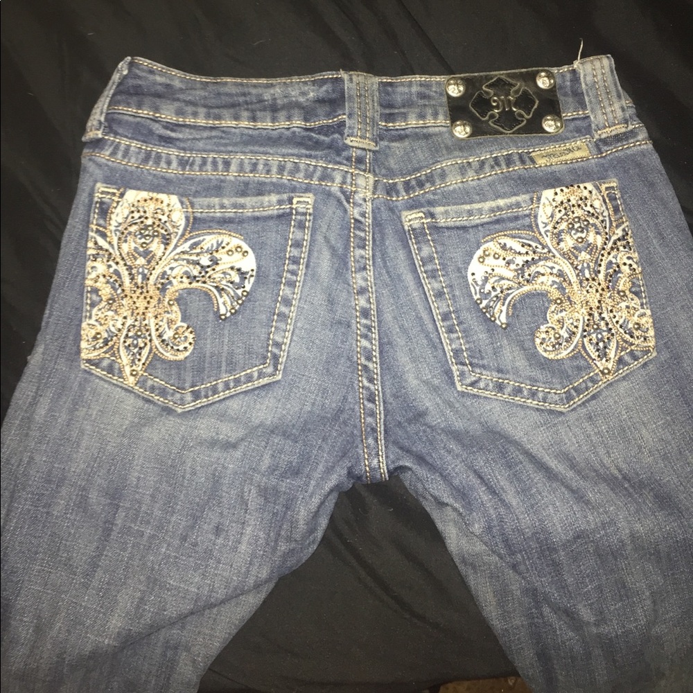 Miss me jeans size 28!!! Make an offer!