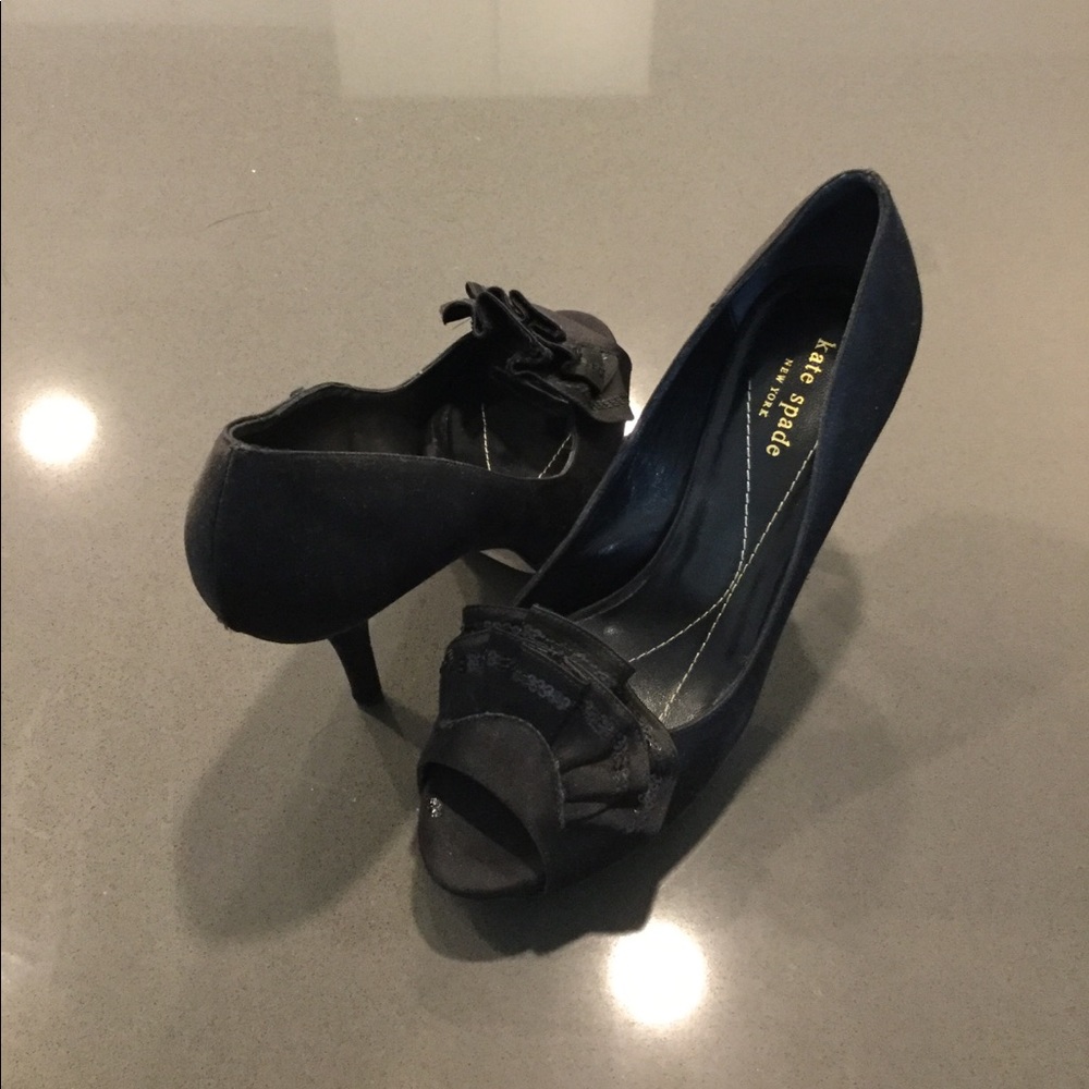 Kate Spade Black Satin Heels in Sz.8