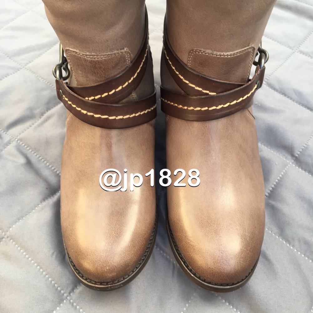 NIB Frye Molly Hook Boots - Gray - Picture 5 of 8