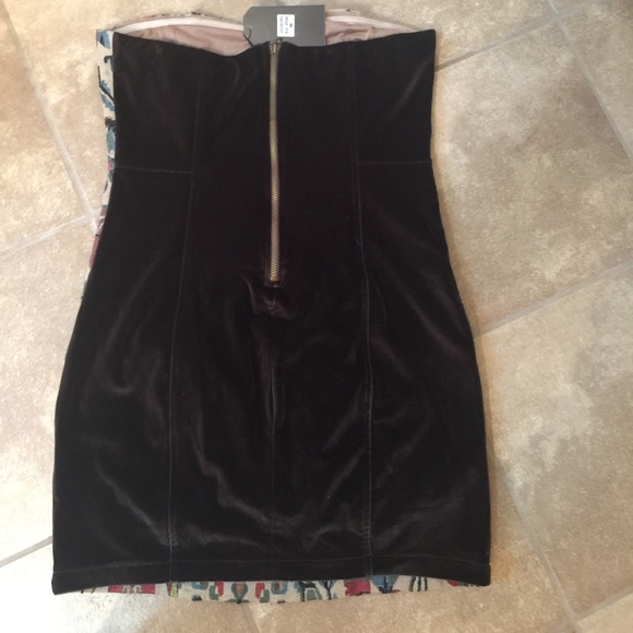 BNWT Tapestry Strapless Dress - Picture 4 of 4