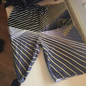 Size 36 Quiksilver boardshorts