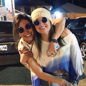 Meet your Posher, Julia