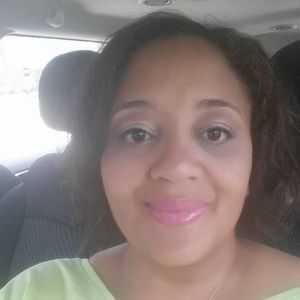 Meet your Posher, Adrienne