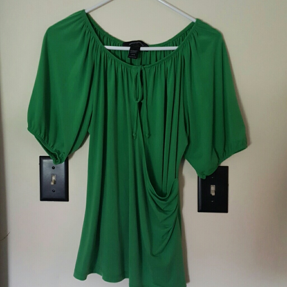 Beautiful green top