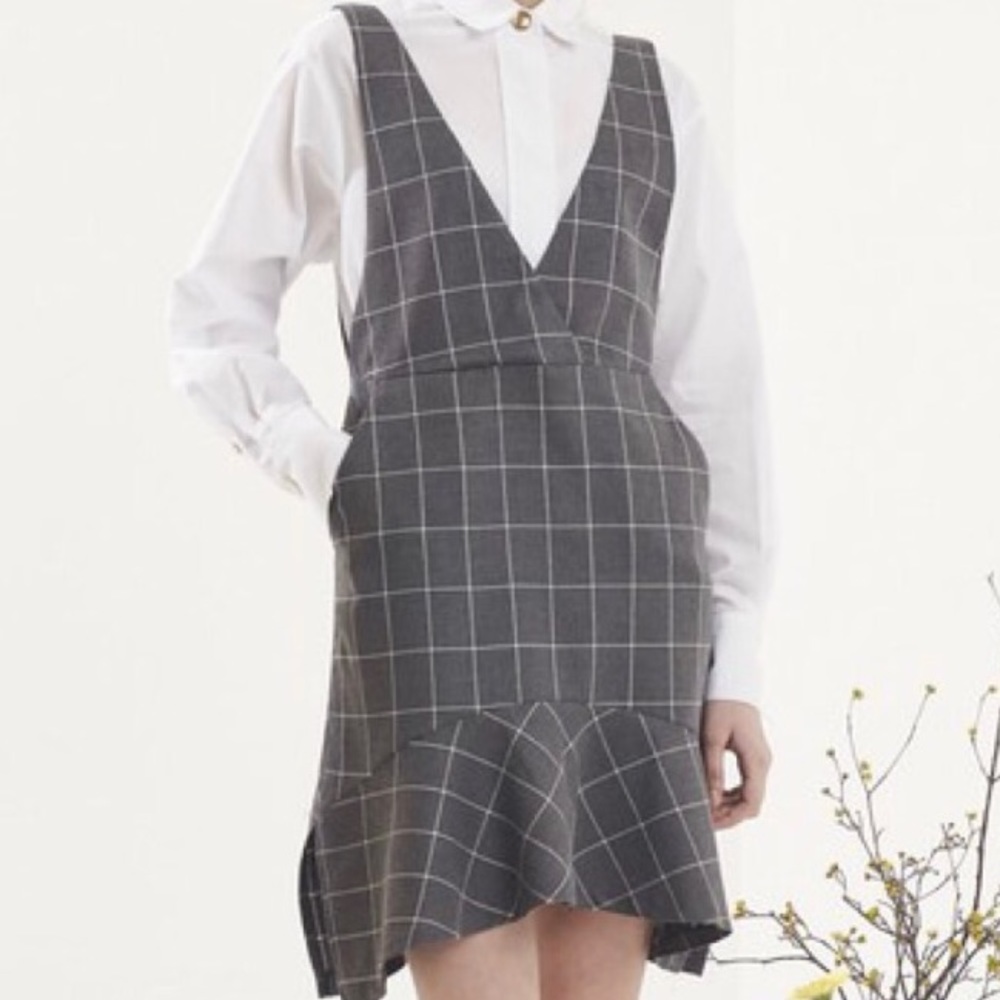 Grey Check ruffle bottom dress O/S NWT