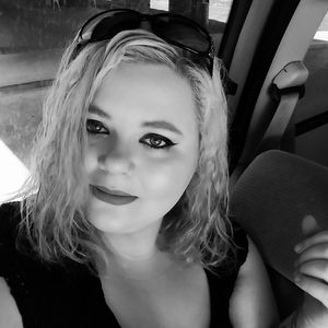 Meet your Posher, Cierra