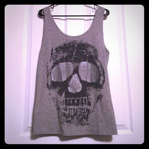 Skull tank
