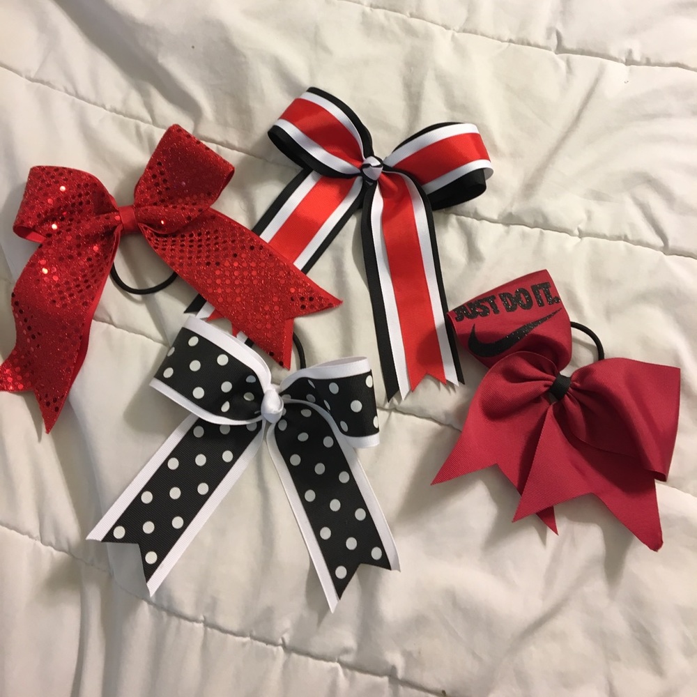 Hair tie bows.