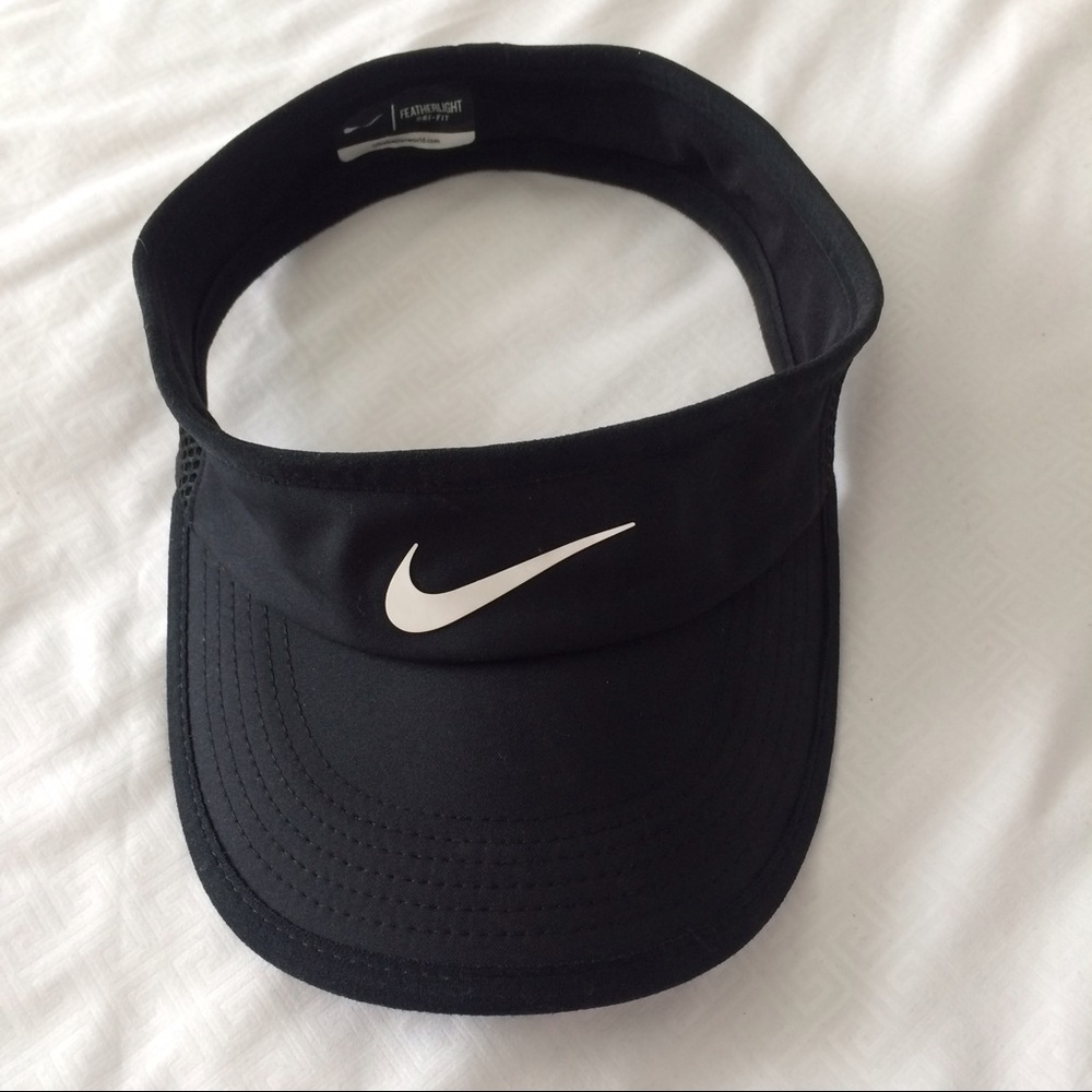 Black Nike Visor