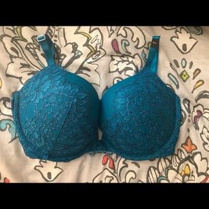 Victoria Secret Bombshell Push-up Bra 36DD NEW