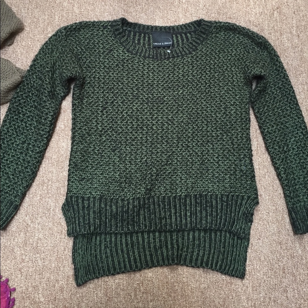 Harlowe and Graham green and black sweater