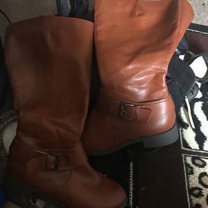 Boots, Brand-new Tan Flat Boots.