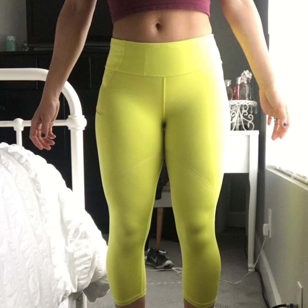 Athleta Capri leggings
