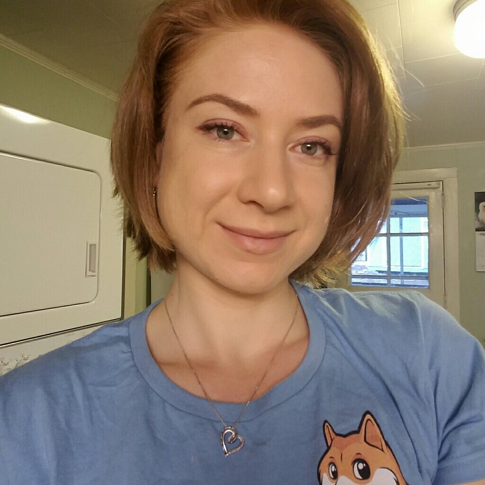 Meet your Posher, Simona