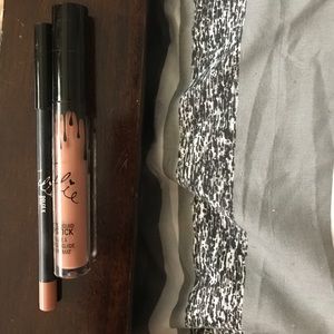 Kylie cosmetics lipstick and lip liner