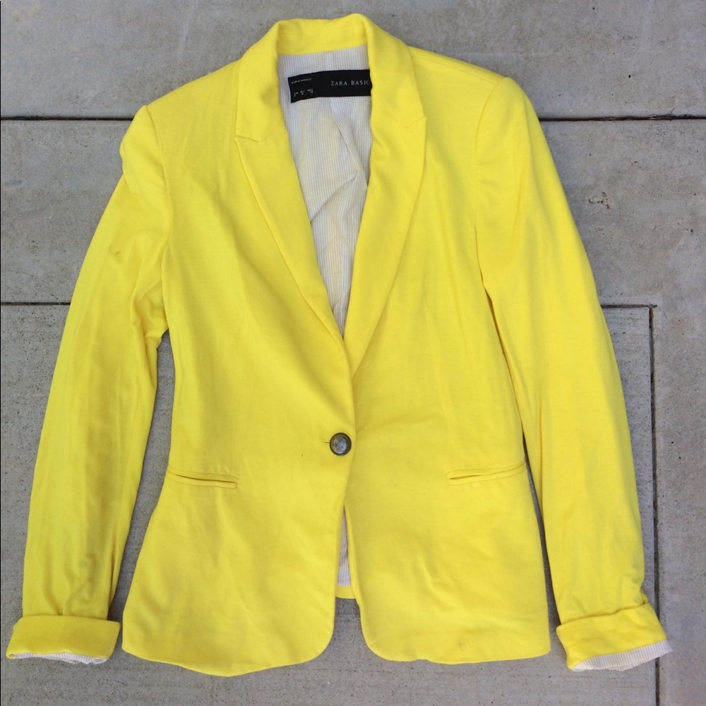 Yellow Zara blazer