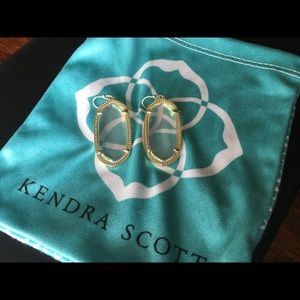 Kendra Scott Dani Earrings with case - like new!