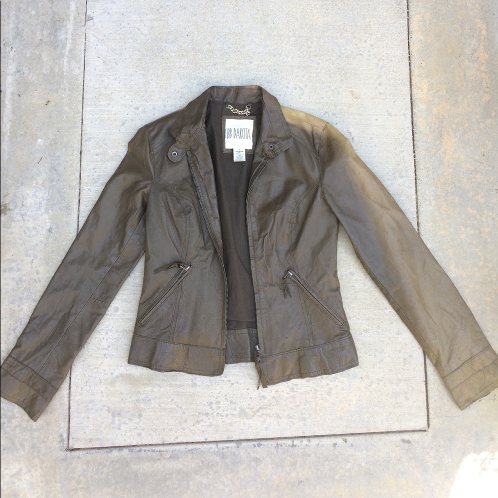 BB Dakota Olive green leather jacket