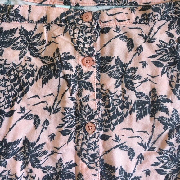 Aeropostale mini skirt. - Picture 2 of 3