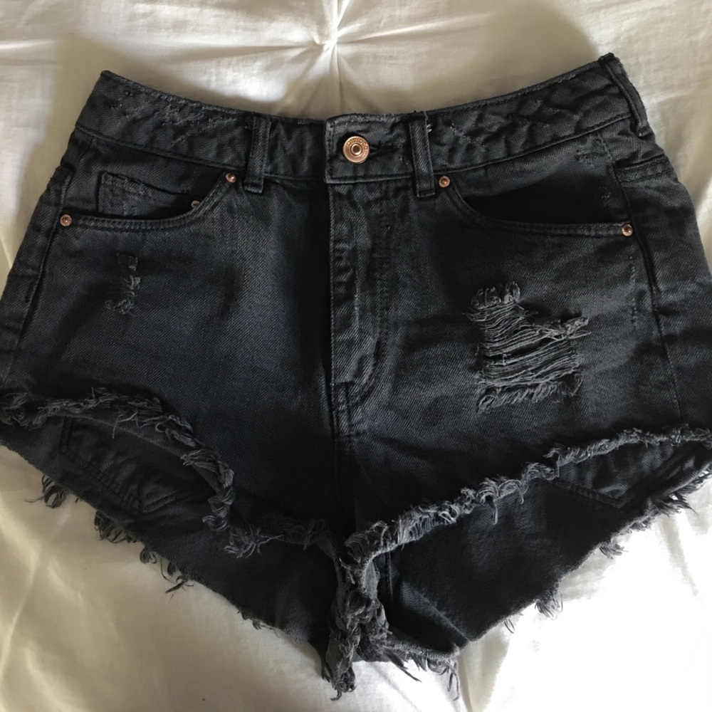 black jean shorts