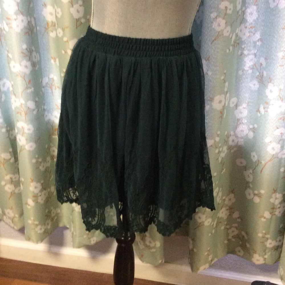 Preowned forever21 crochet green skirt size m