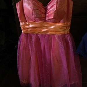 Pink and orange formal dress 🌸