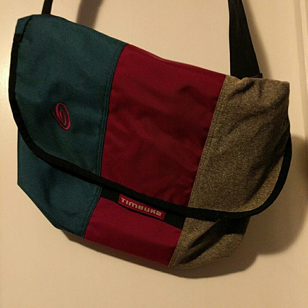 Timbuk2 medium one shoulder bag