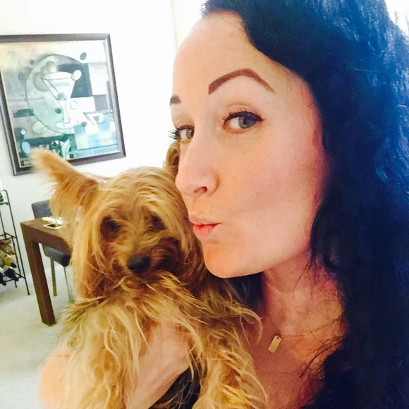 Meet your Posher, Deanna - Picture 2 of 8