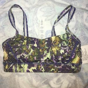 Lululemon sports bra w/ tags