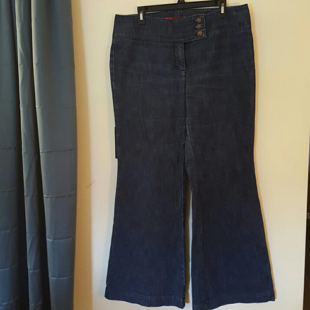 ***SOLD****Jeans