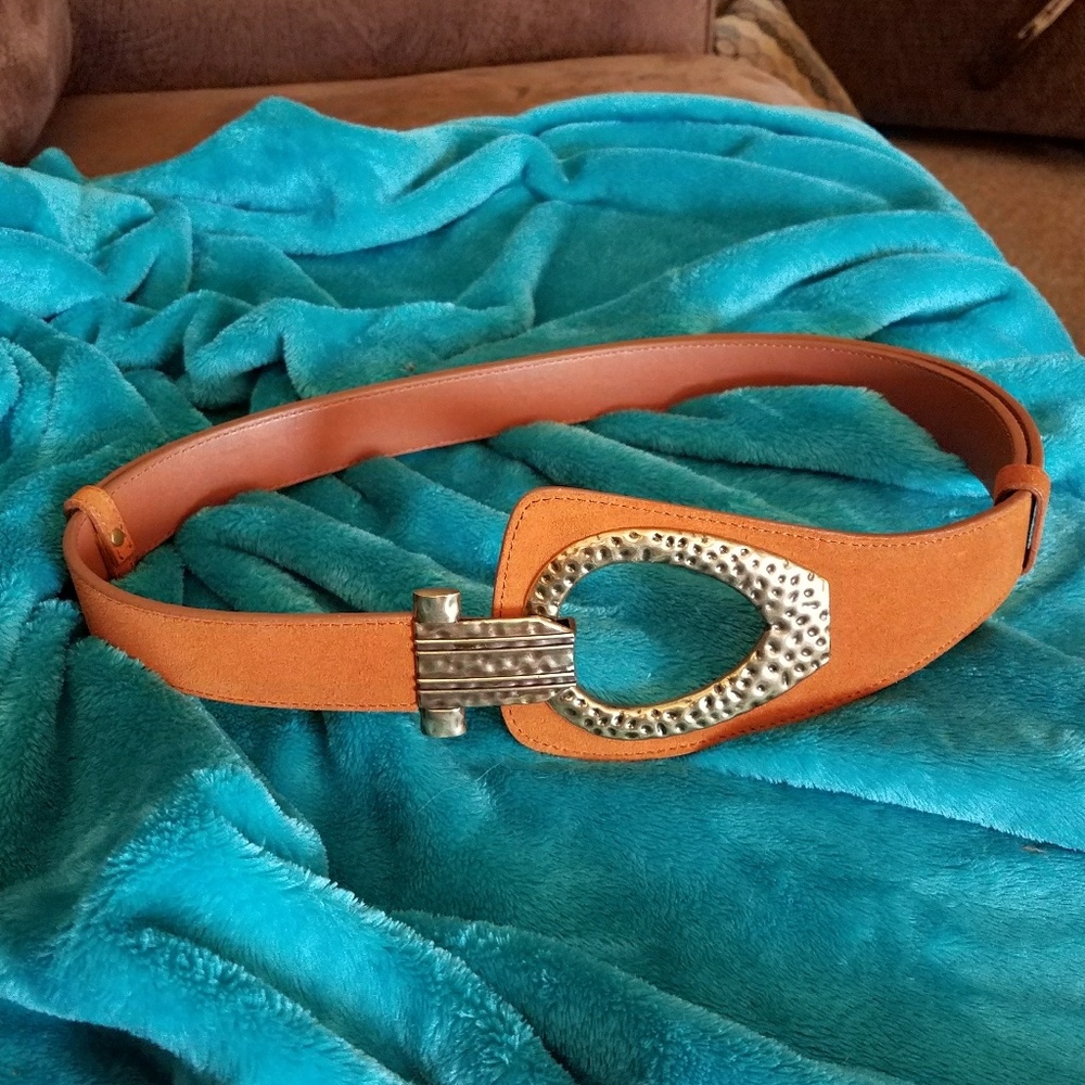 Hip belt. Saddle color, sueded belt