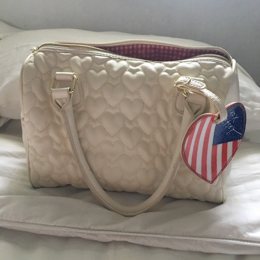 ✨BETSY JOHNSON PURSE✨