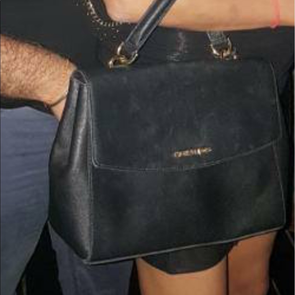 Meet your Posher, Sana