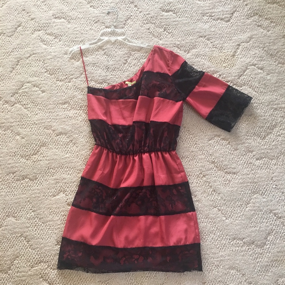 NWT Gianni Bini Red &Black Lace One Shoulder Dress