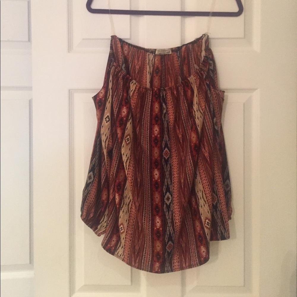Off the shoulder shirt with a tribal print
