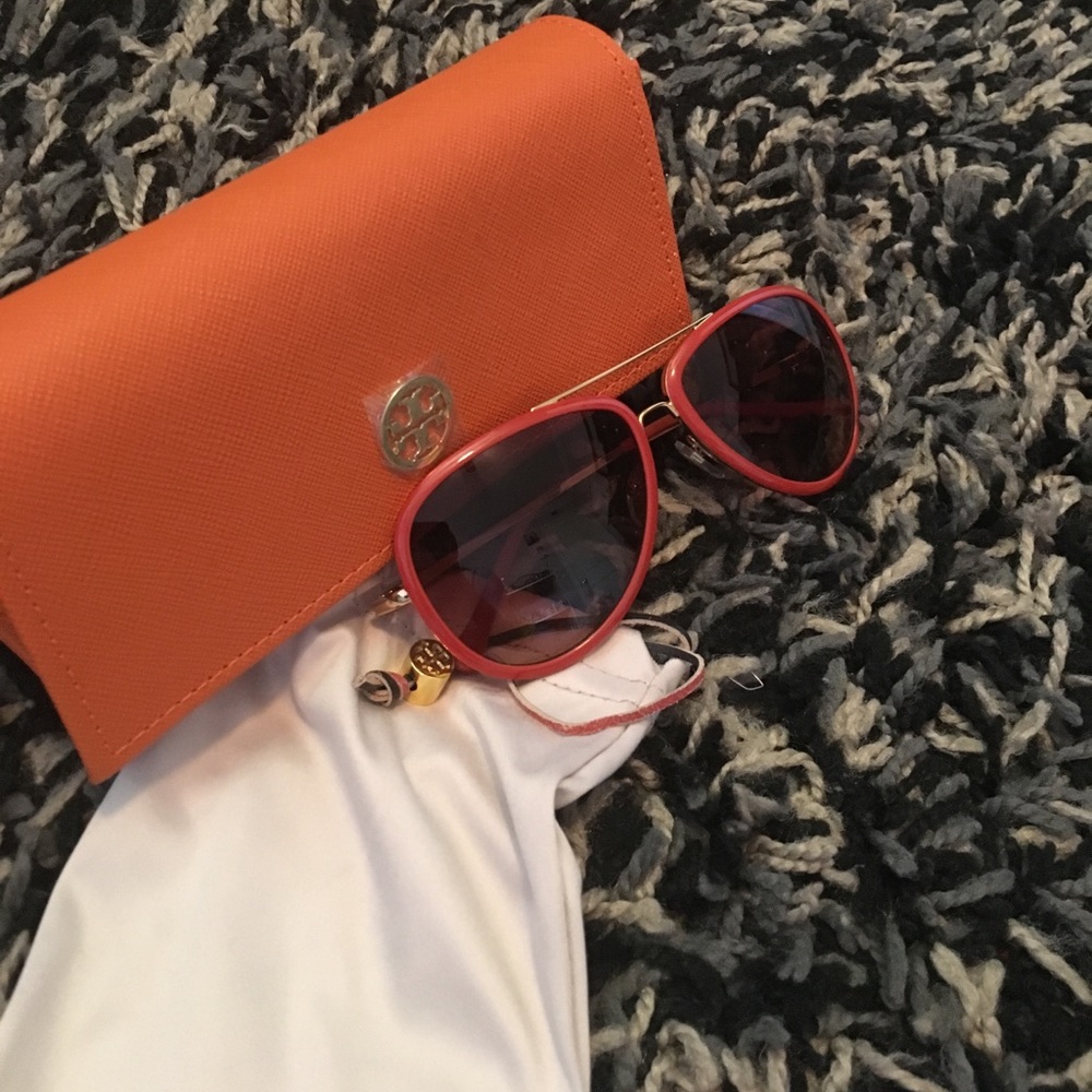 Tory Burch Aviators