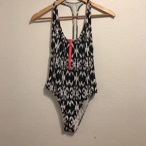 One piece sexy side boob swimsuit