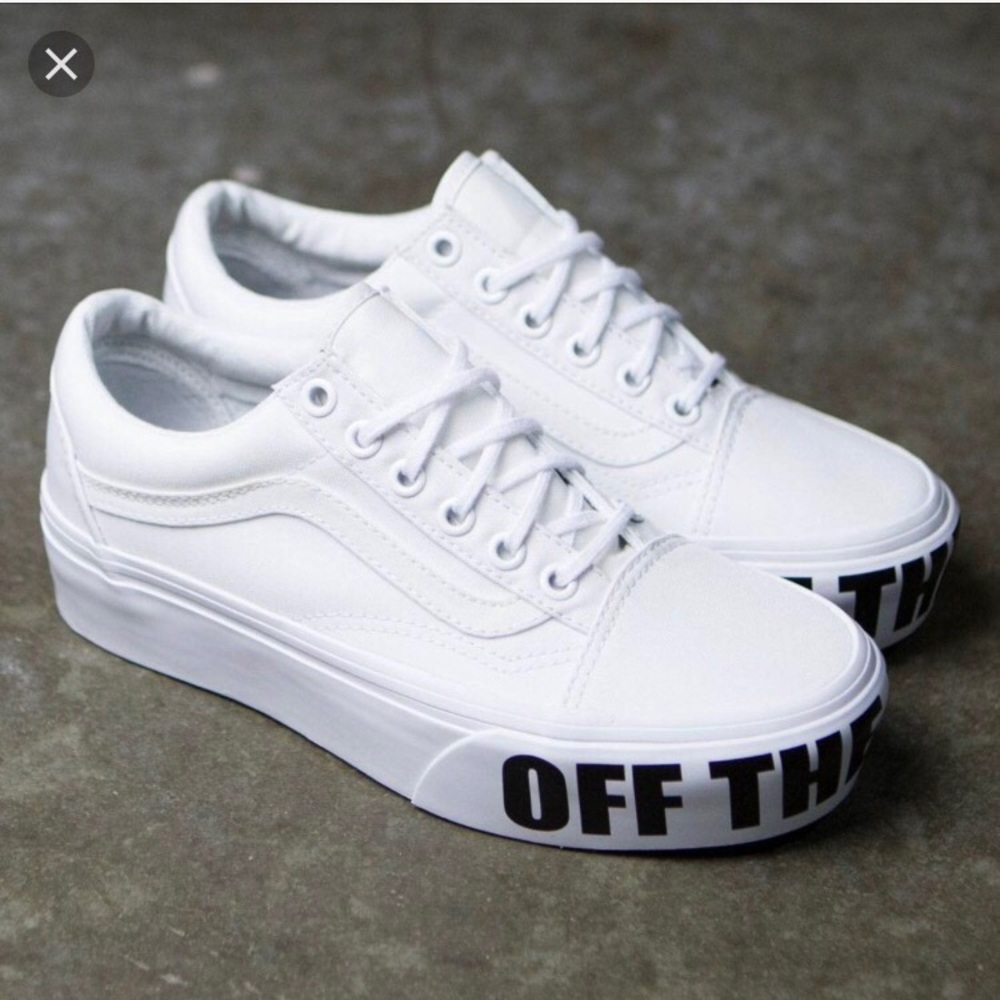 Size 8M/9.5W, White/Black Platform Old Skool Vans