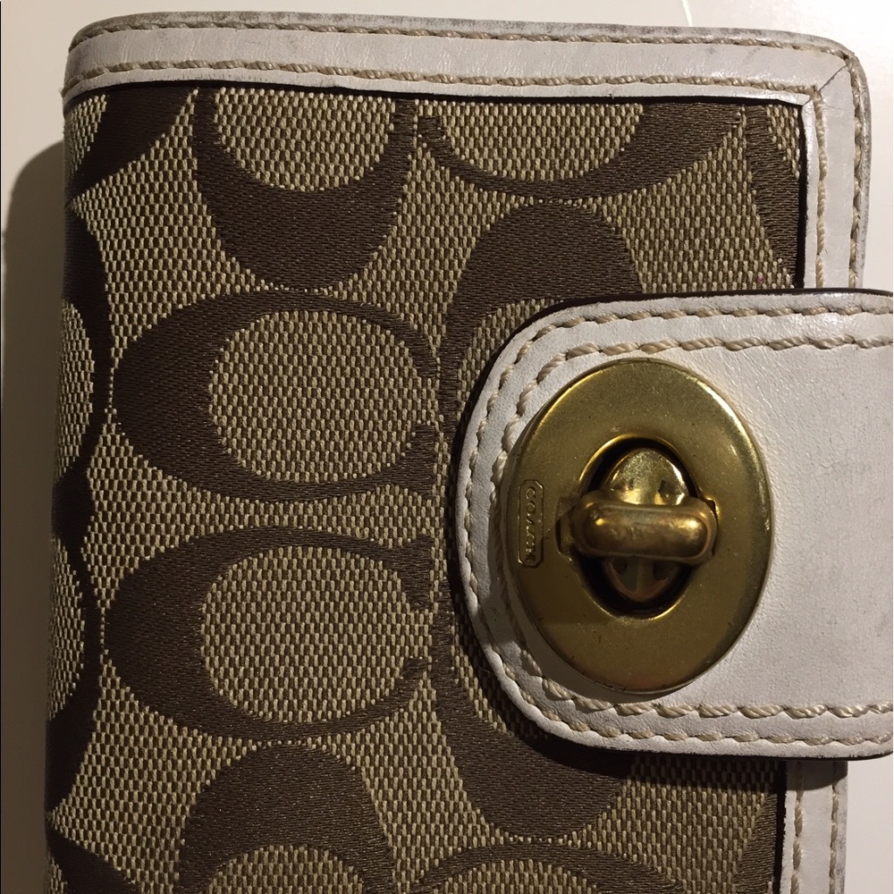 Coach wallet