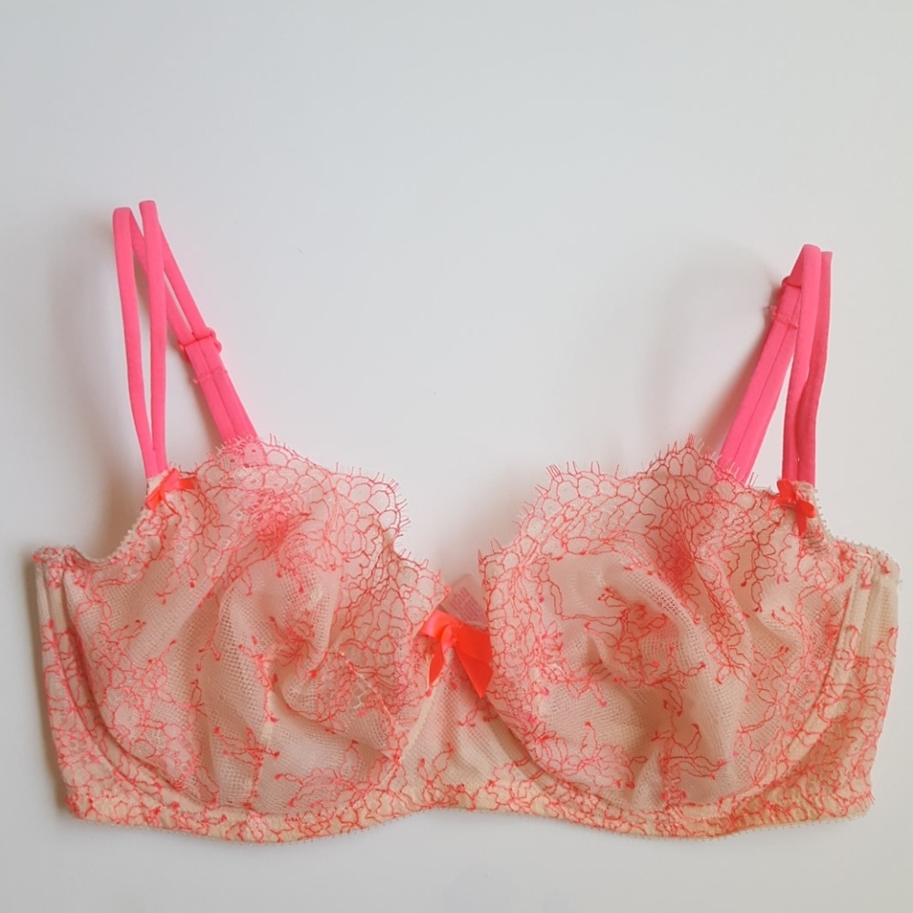 VS Unlined Pink/Nude Very Sexy Bra