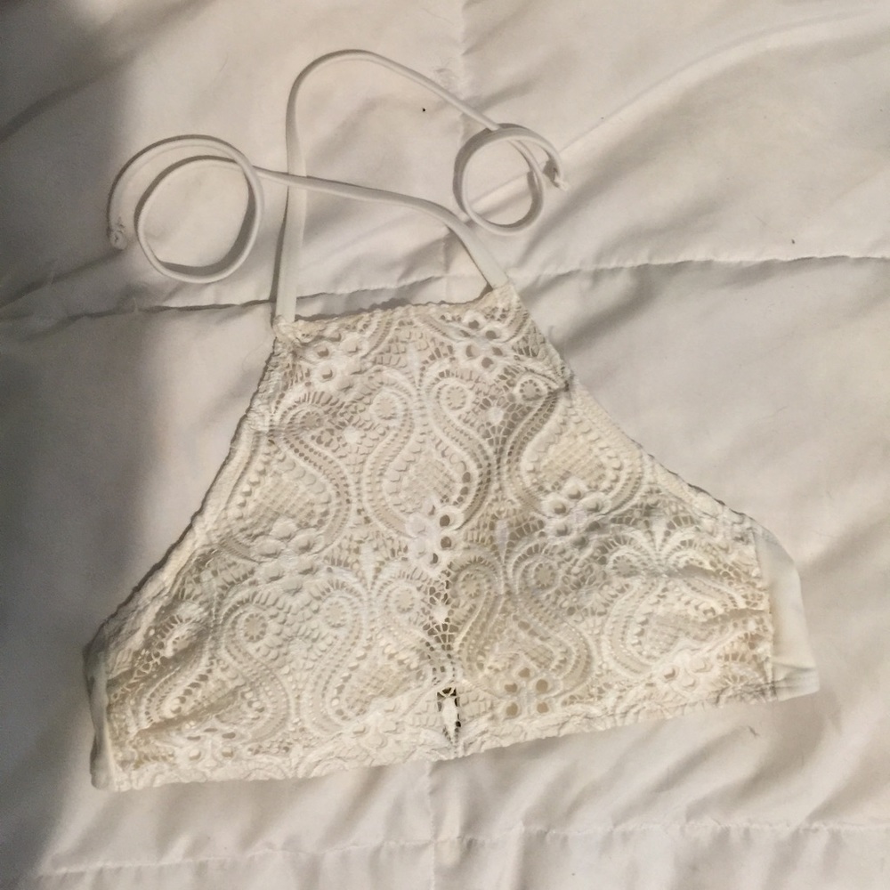 super cute swimsuit top!