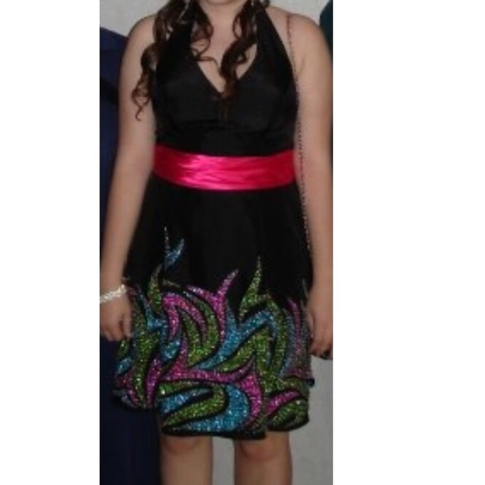 Colorful Short Halter Dress! - Picture 2 of 3