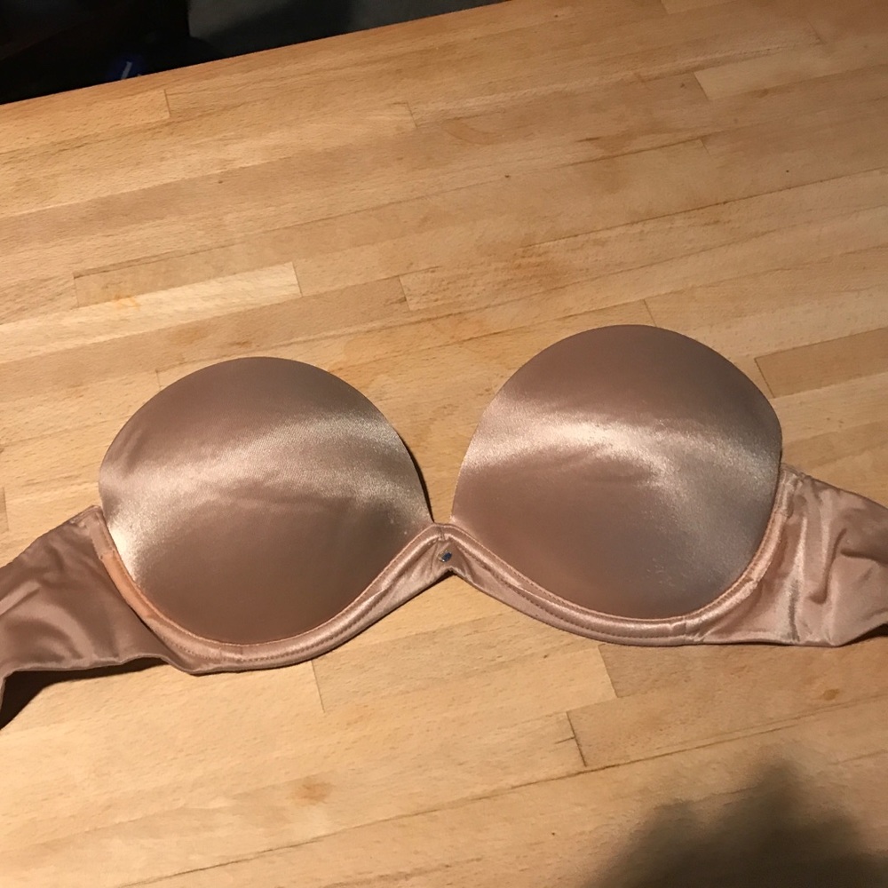 Nude Victoria's Secret Strapless push up bra