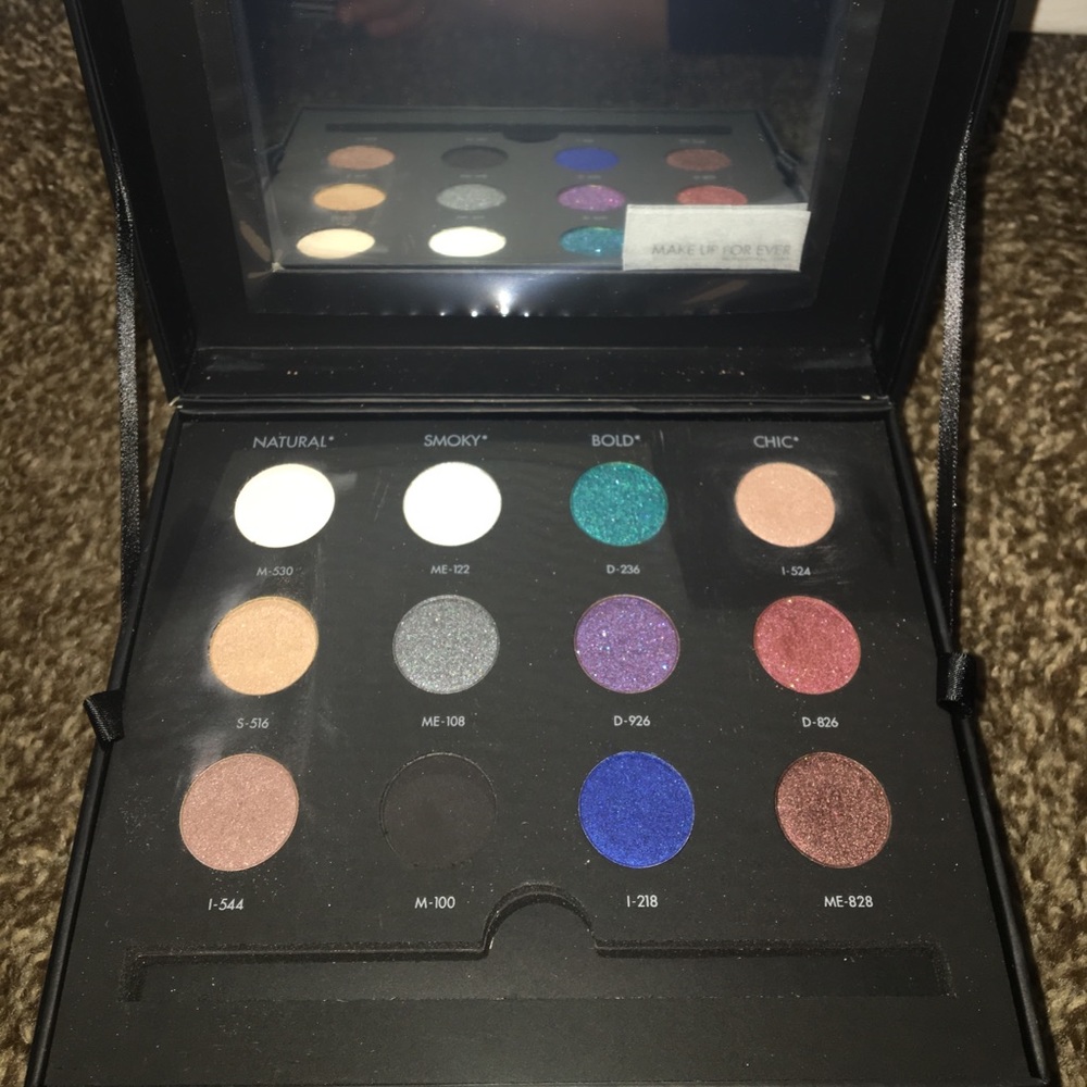 LE Make Up Forever Artist Shadow Studio Palette 💕