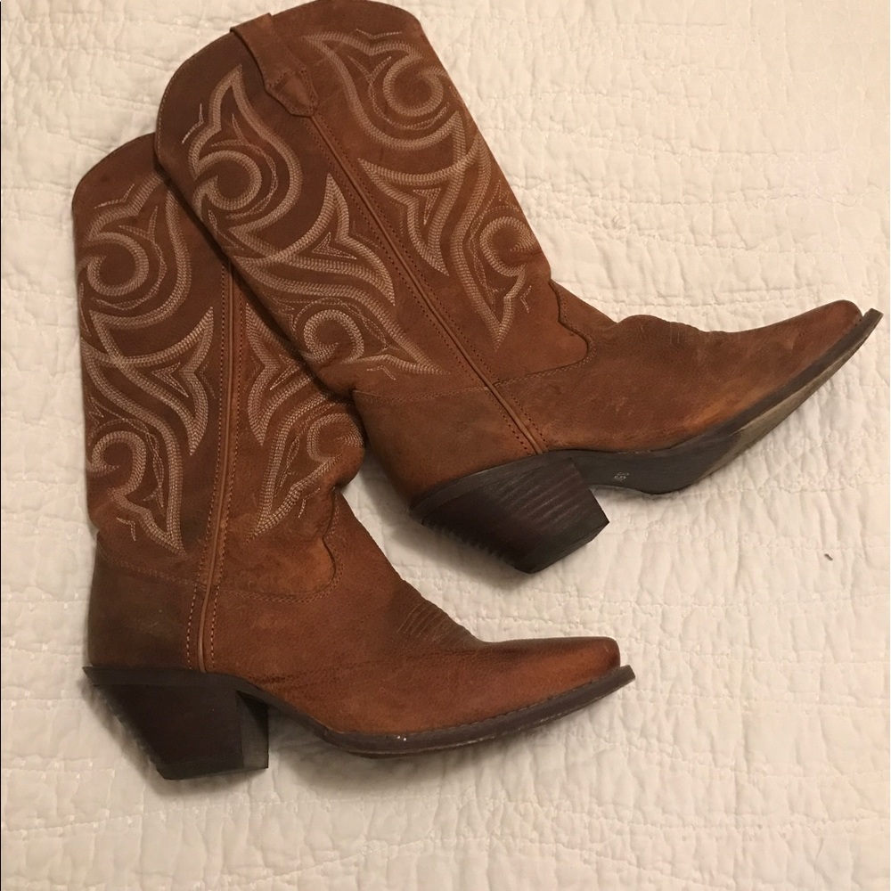 Women's cowboy boots