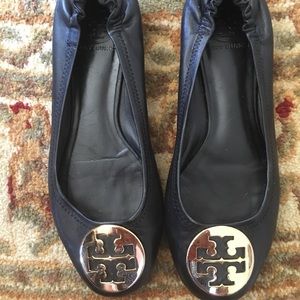 TORY BURCH BLACK FLATS 8