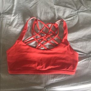 Lululemon Free to Be Wild size 2