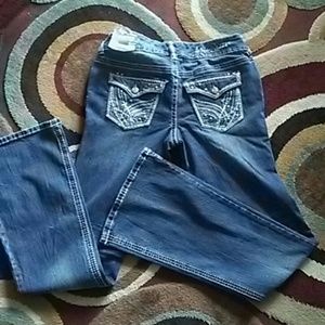 BRAND NEW. ..Jeans ..ARIYA JEANS