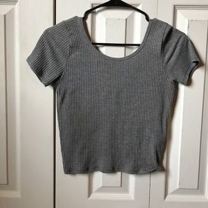 🎉 Short Sleeve Crop Top